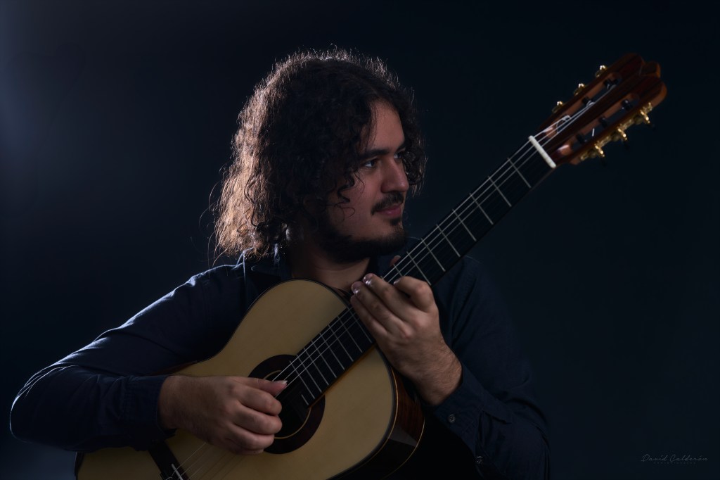 Marco Corrales guitarrista costarricense